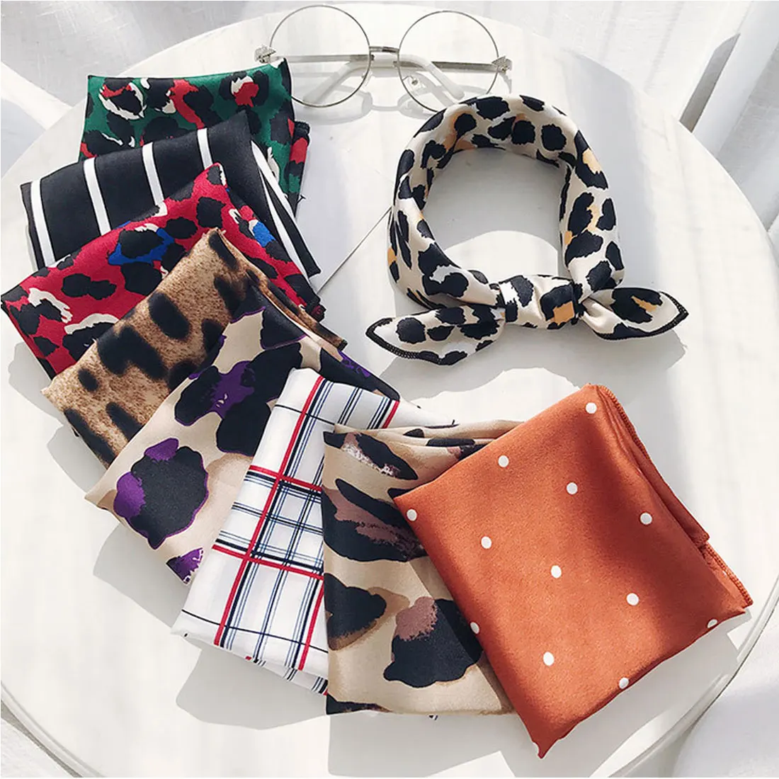 

Women Elegant Silk Feeling Square Scarf Hair Tie Band Spring Summer Fashion Vintage Cute Floral Dot Head Neck Neckerchief New