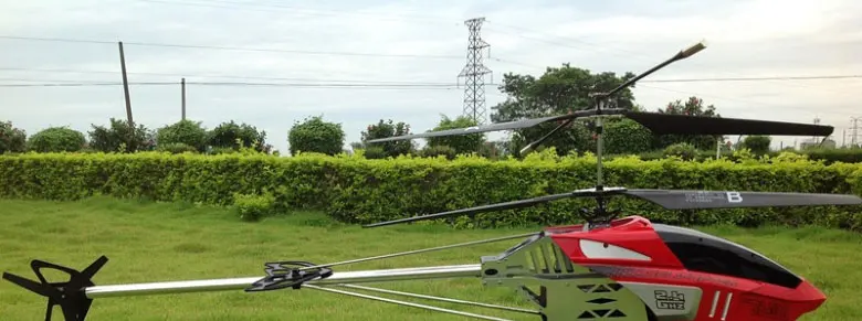 Лидер продаж супер большой 2,4 см 130 г 3.5CH rc профессии Quadcopter drone с двойным лезвием вертолет камера Best подарок игрушка