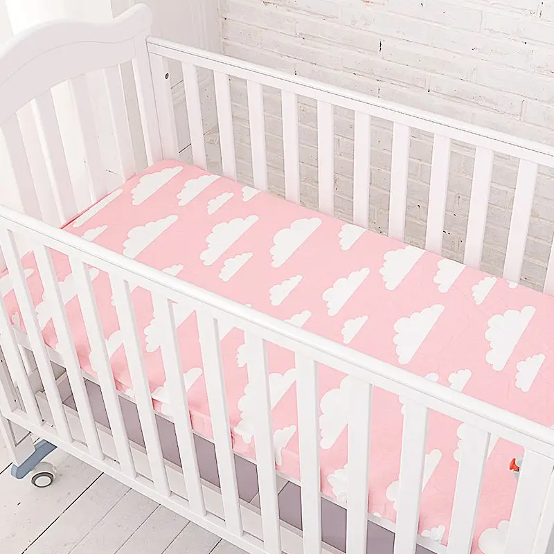 Muslinlife хлопчатобумажная простыня для детской кроватки, матрас для матраса, простыня для детской кроватки, размер(130*70/120*60/120*65 см - Цвет: pink clauds