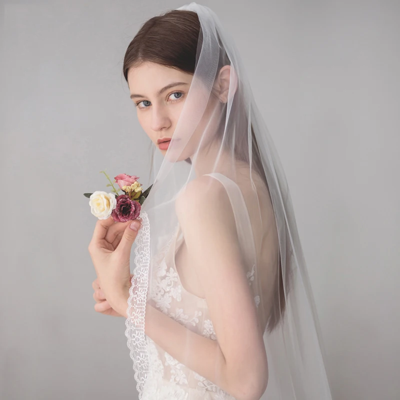 Ivory Wedding Veils Fingertip Veil Bridal Lace Edge Veil with Comb Long