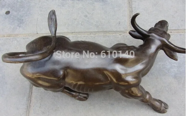 

Lucky Chinese Bronze Copper Feng Shui Zodiac Year Strong Bull Oxen Statue Figure