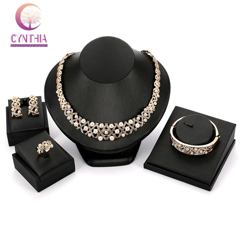 

Simple Creative Alloy Circles Earrings Necklace With Big Pendant Four Piece Big Nigerian Party Jewelry Set For Women