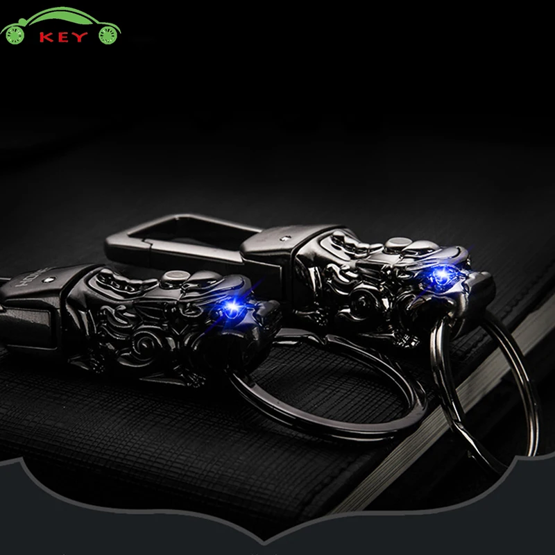 

Upscale Brave Troops LED Light Car Keychain for Mazda Volvo Subaru BMW Mercedes Citroen Toyota Key Ring Auto Metal Men Keyring