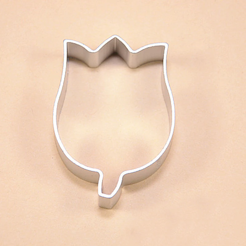

1pcs Tulip Flower Shape Metal Cookie Cutter Fondant Cutter Pastry Baking Tool Cookie Mold Biscuit Mould
