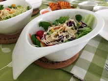 With the handle of the ceramic bowl soup kitchen tableware bowl creative style baked baking bowl salad bowl Hotel