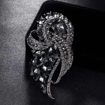 

White rhinestone crystal Bridal Flower Brooches Jewelry Colares Women's Vintage Brooch Pins Broches Broaches