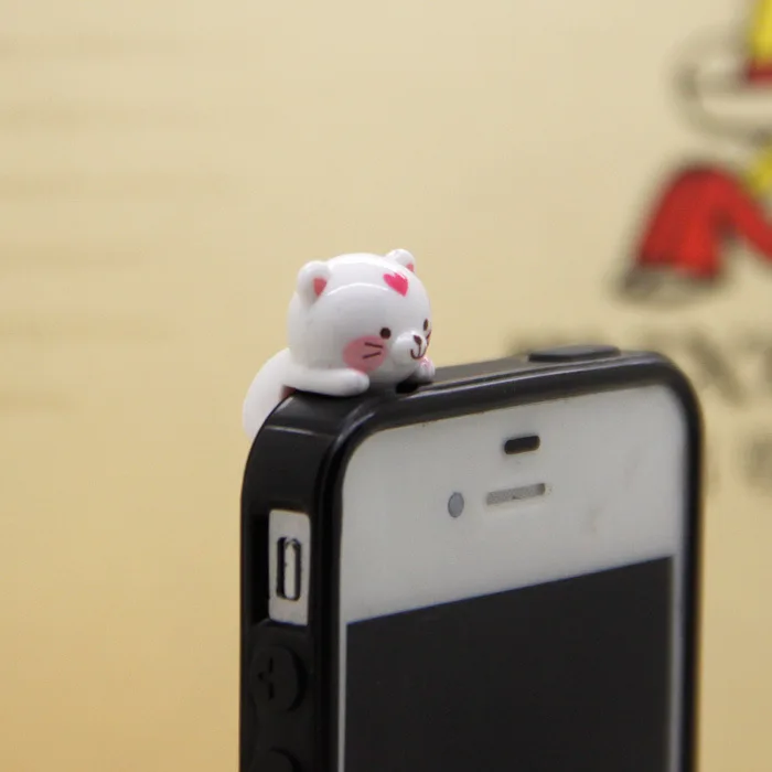 

Action Figure random lovely white cat Dustproof dust plug 2.5cm PVC 3.5mm Mobile phone Universal Series decoration Model Anime