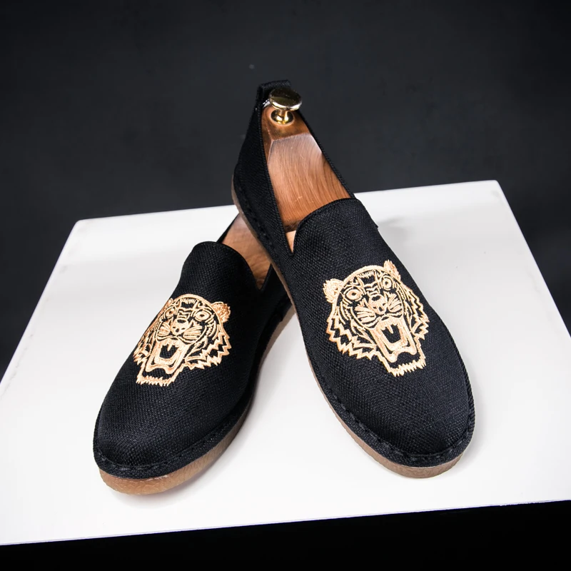 

NORTHMARCH 2018 New Mens Casual Shoes Slip-On Breathable Loafer Shoes Men Fashion Summer Men Shoes Footwear Chaussures Hommes