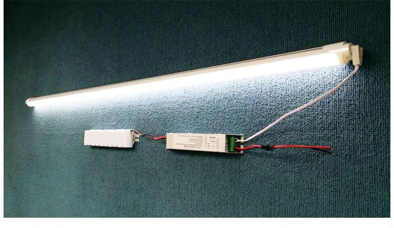

Free Shipping New 20W 1200mm T8 Emergency LED Tube Light with Emergency Driver inside Isolated Driver, Epistar LED Chips