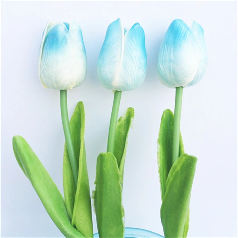 Тюльпан роял блю. Тюльпаны бирюзовые букет. Синие тюльпаны букет. Тюльпан окрашенный в синий цвет. Тюльпаны бирюзовые.