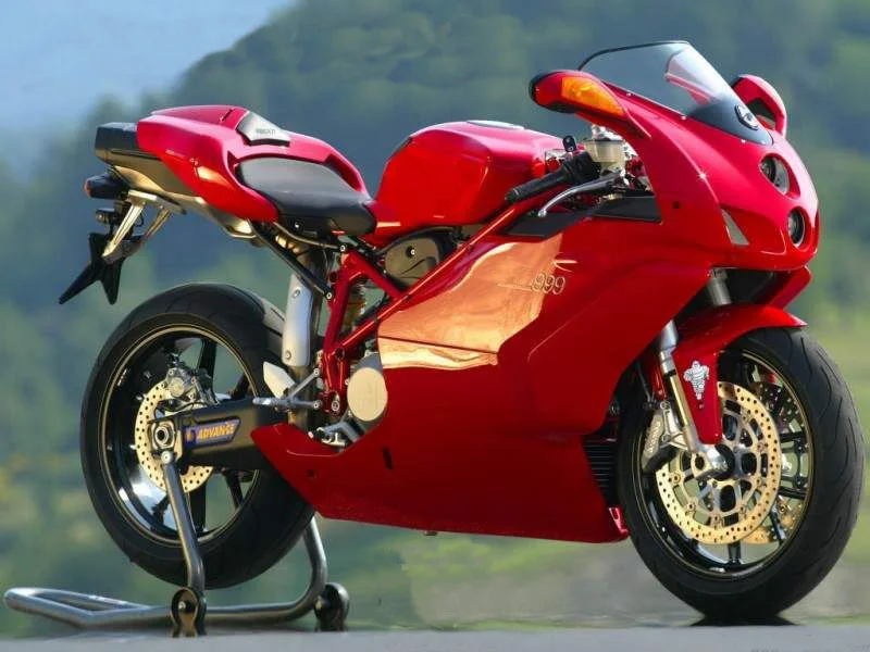 РњРѕС‚РѕС†РёРєР» Ducati 999