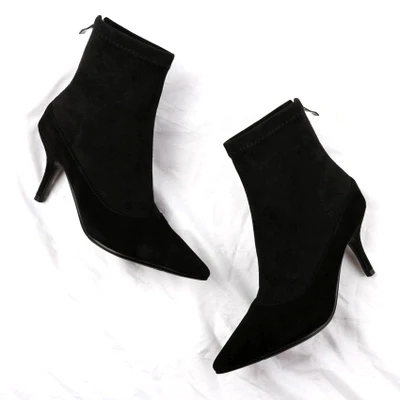

Pointed high-heeled Martin boots small heel boots Korean version of the thin with bare boots spring and autumn women's boots ela