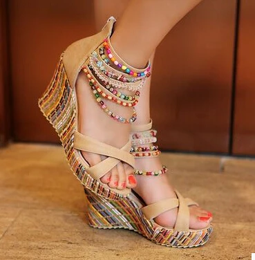 Этническая обувь