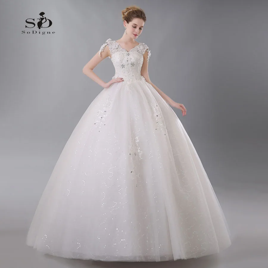 

Wedding Dresses 2018 Elegant Dress with Delicate Appliques Rhinestones Sweep Floor Ball Gown Lace-up