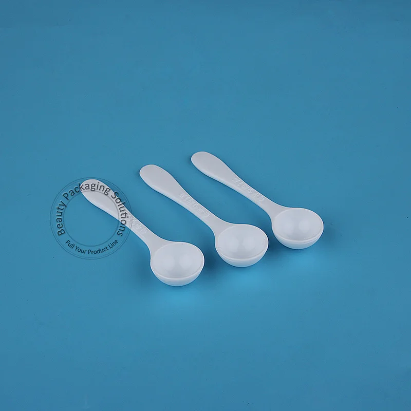 

30pcs/Lot Promotion 1g Plastic Fixed Quantity Spoon Small Food Digging Stick Tool White Spoon For Cream Useful