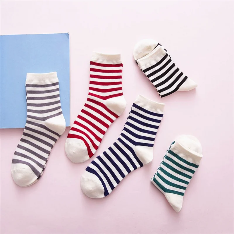 

2019 hot sale colorful cotton socks cute striped pattern socks fashion ladies student sports socks