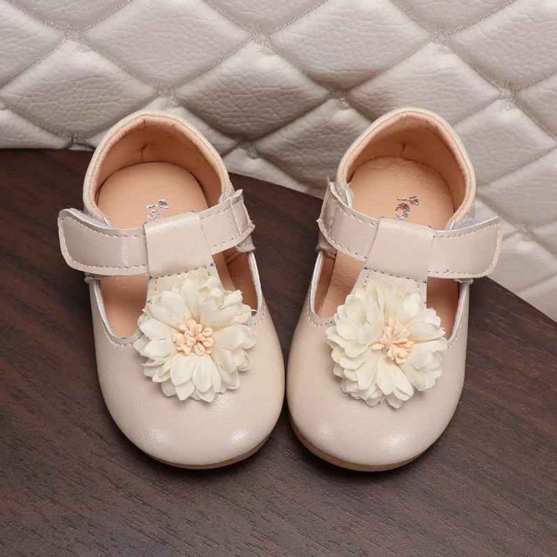 Обувь для маленьких девочек, летние сандалии, повседневная обувь принцессы с цветочным принтом, нескользящая Мягкая подошва, кожаные туфли с бантом