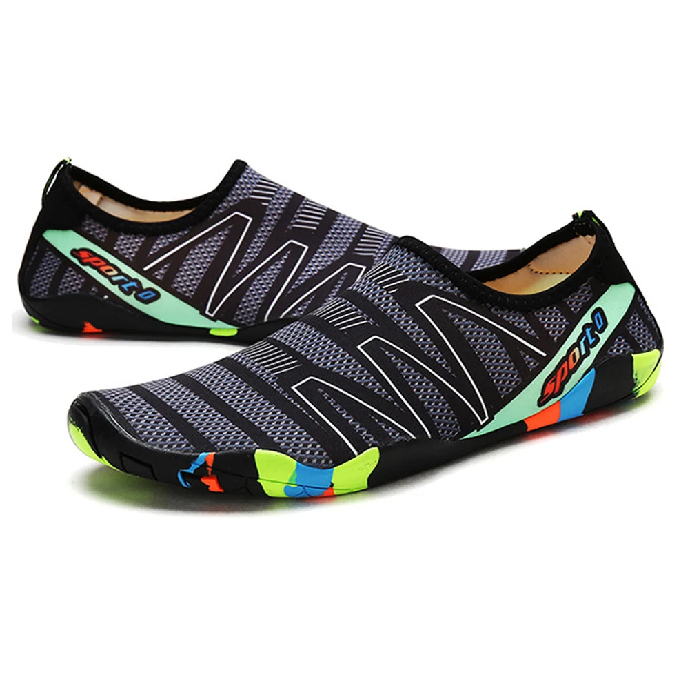 

2018 Outdoor lovers beach Summer Outdoor Shoes Men Shoes Upstream Walking Water Quick Drying sneaker Shoes