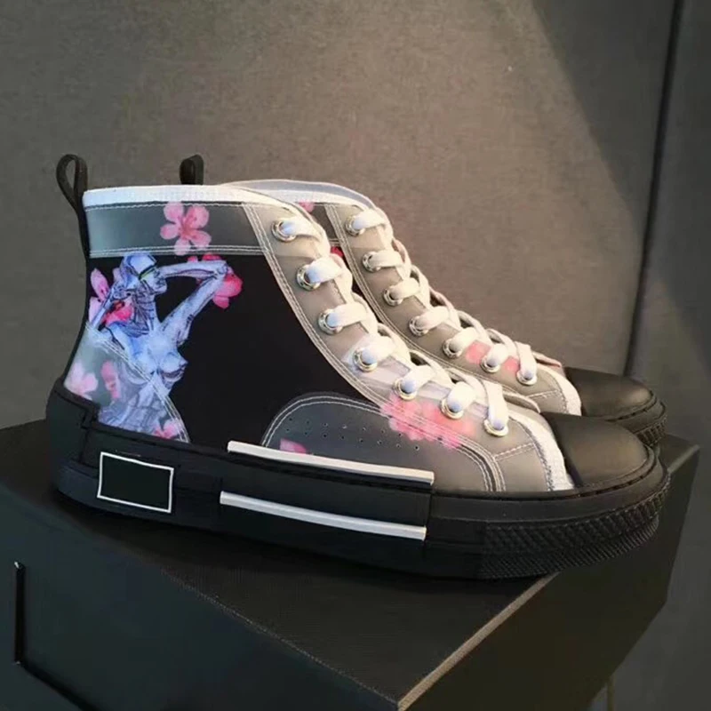 

Prova Perfetto 2019 Early Autumn VIP Limited Cherry Blossom Nude Female Robot Model Couple Styles High-top Casual Shoes Sneakers