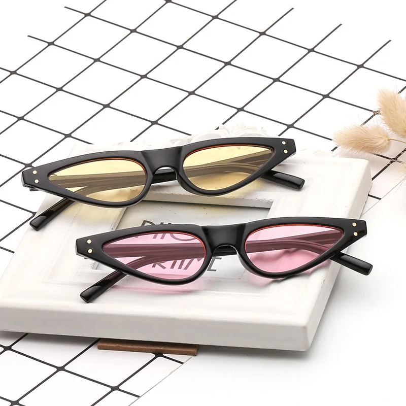 

FOOSCK Retro Cat Eye Sunglasses Women Small Frame Triangle Ladies Sun Glasses Black Pink Red Glasses UV400
