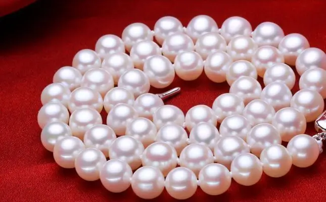

HUGE 18" 8-9MM SOUTH SEA WHITE PEARL NECKLACE AAA