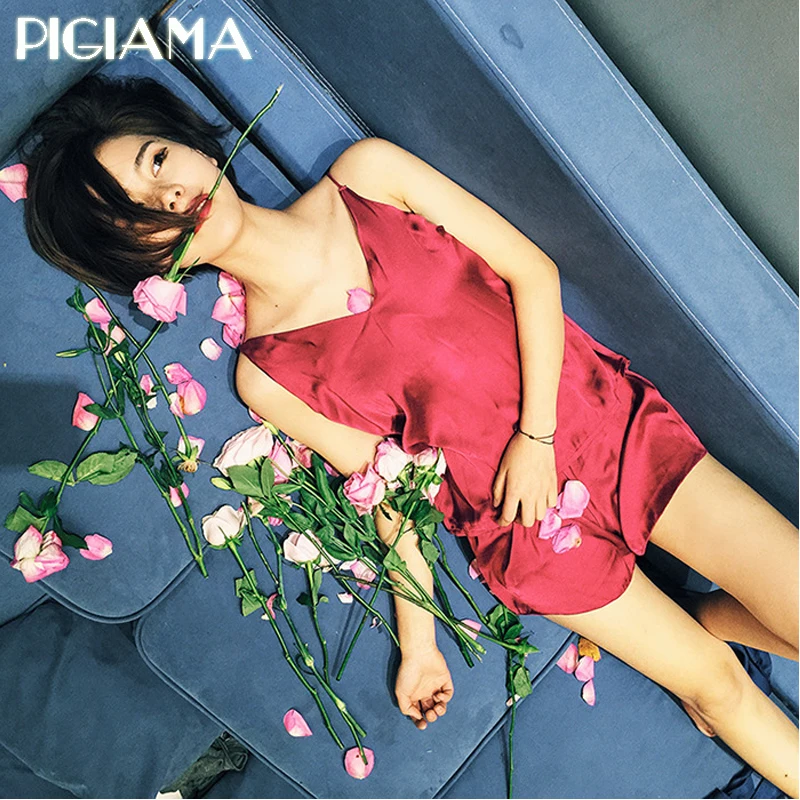

Women Clothes for Summer Shorts Sets V-Neck Sleepwear Satin Pajama women's Pajamas Spaghetti Strap Sexy Pajama Set Pigiamas