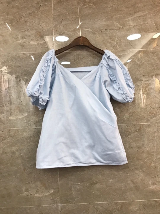 

2019 summer new women's wild color V-neck wooden ear short-sleeved shirt