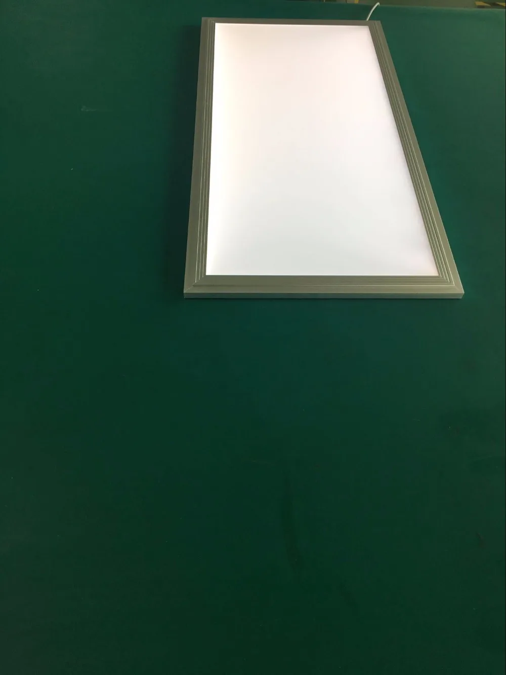 

Free Shipping New Arrival 300x600mm 18W RGB Color LED Panel Light with Remote Control Aluminum Alloy+PMMA Material AC85-265V