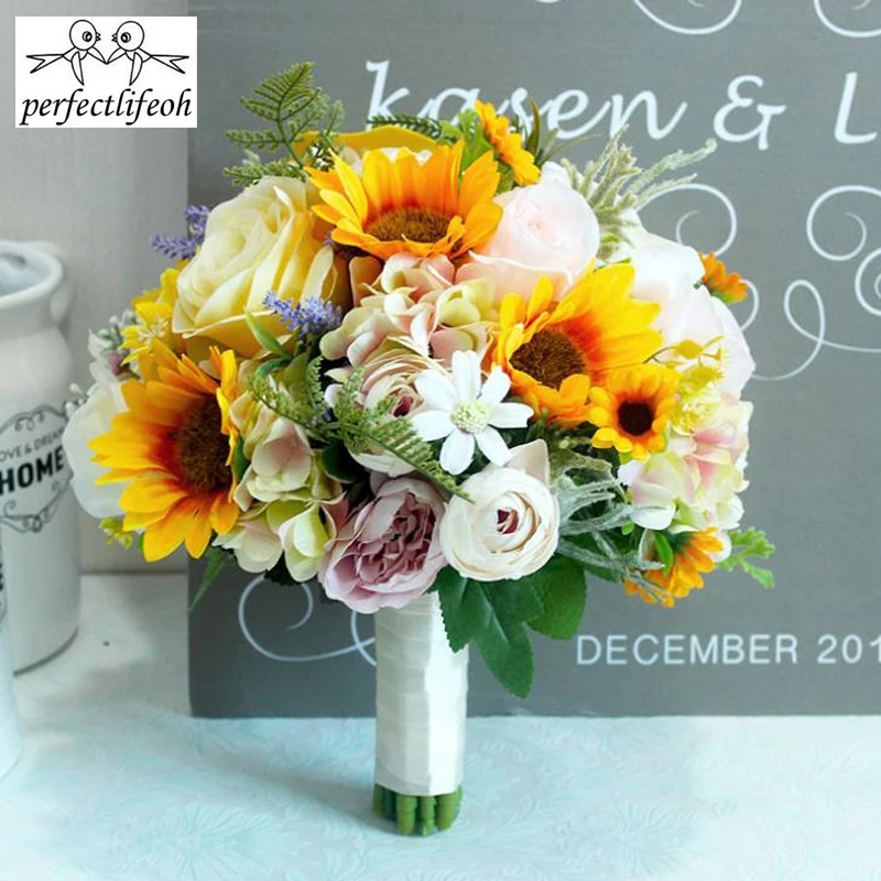 

perfectlifeoh Bride holding flowers wedding flower sunflower studio props Wedding Bouquet