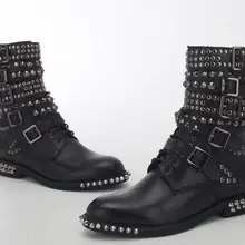 Весенние Популярные черные модные женские мотоциклетные ботинки из гладкой кожи Женские Ботинки martin с острым носком и пряжкой В рыцарском стиле