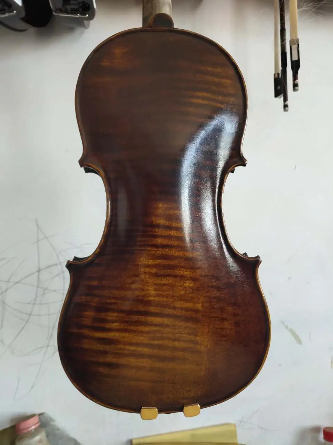 Мастер скрипка 4/4 модель amati старый стиль 1 шт. Кленовая задняя часть
