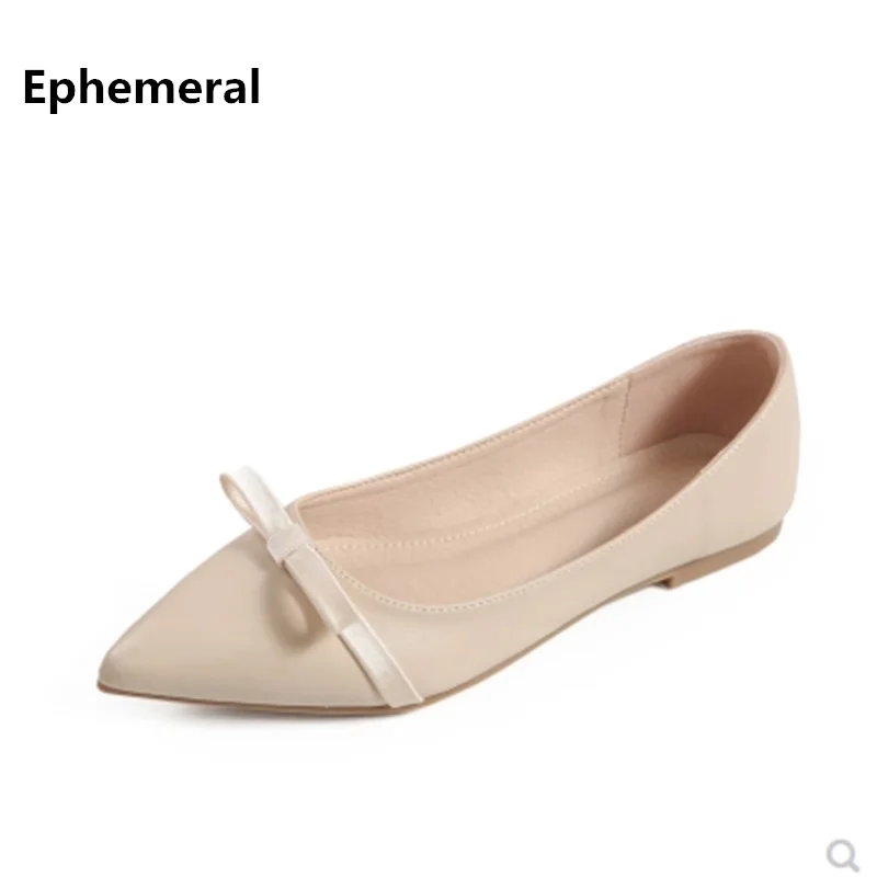 closed toe slip on flats