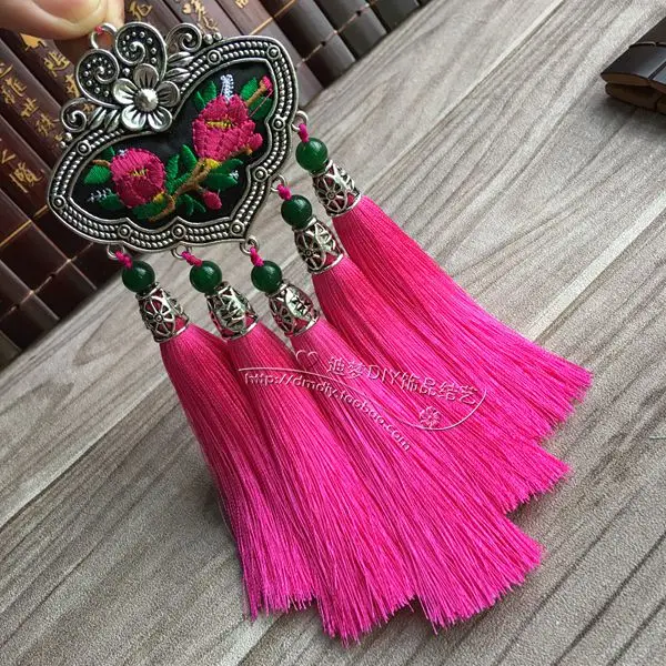 

15 * 6.8 cm DIY jewelry accessories National wind necklace hanging spike Zinc alloy With embroidery combination Artificial silk