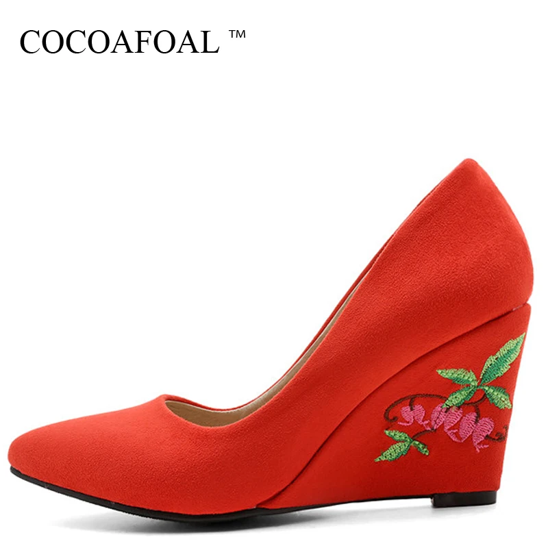 

COCOAFOAL Woman Embroider Wedge Shoes Sexy Stiletto Pointed Toe Embroider Pumps Red Pink Gray Yellow Ultra High Heels Shoes 2018