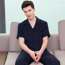 Для Мужчин's пятностойкий шёлк пижамный комплект Для мужчин шелковой пижамы, одежда для сна, Для мужчин пикантные современные Стиль мягкие уютные атласная ночная рубашка Для мужчин; сезон лето