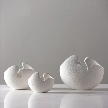 

Direct Selling Chinese Jingdezhen Porcelain Vases Creativity Modern Style White Ceramic Vases for Wedding Home Decoration Gift 5