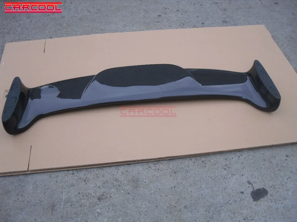 Rear Spoiler with Brake Light   (8)