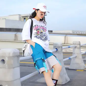 

Casual Cargo Shorts Women Summer 2019 Pockets Knee Shorts Female Mid Waist Button Streetwear Trousers Solid Loose Short Pants