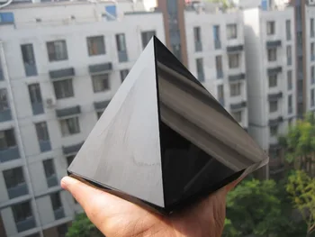 

1480g(3.26lb) NATURAL OBSIDIAN POLISHED CRYSTAL PYRAMID Healing