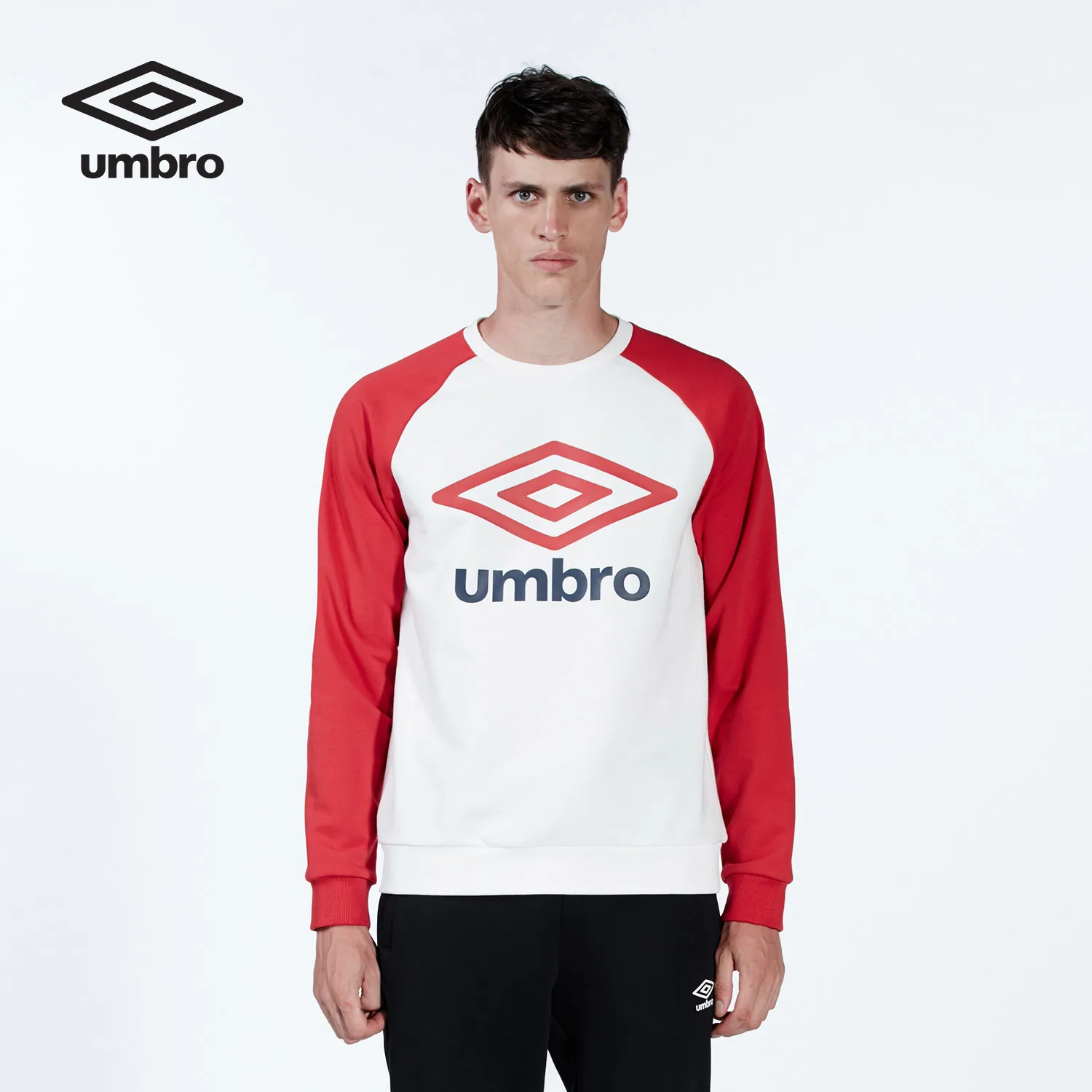 Umbro Мужская Новая Спортивная водолазка флисовая одежда для спорта куртки для бега без кепки одежда спортивные свитера UV183AP2419