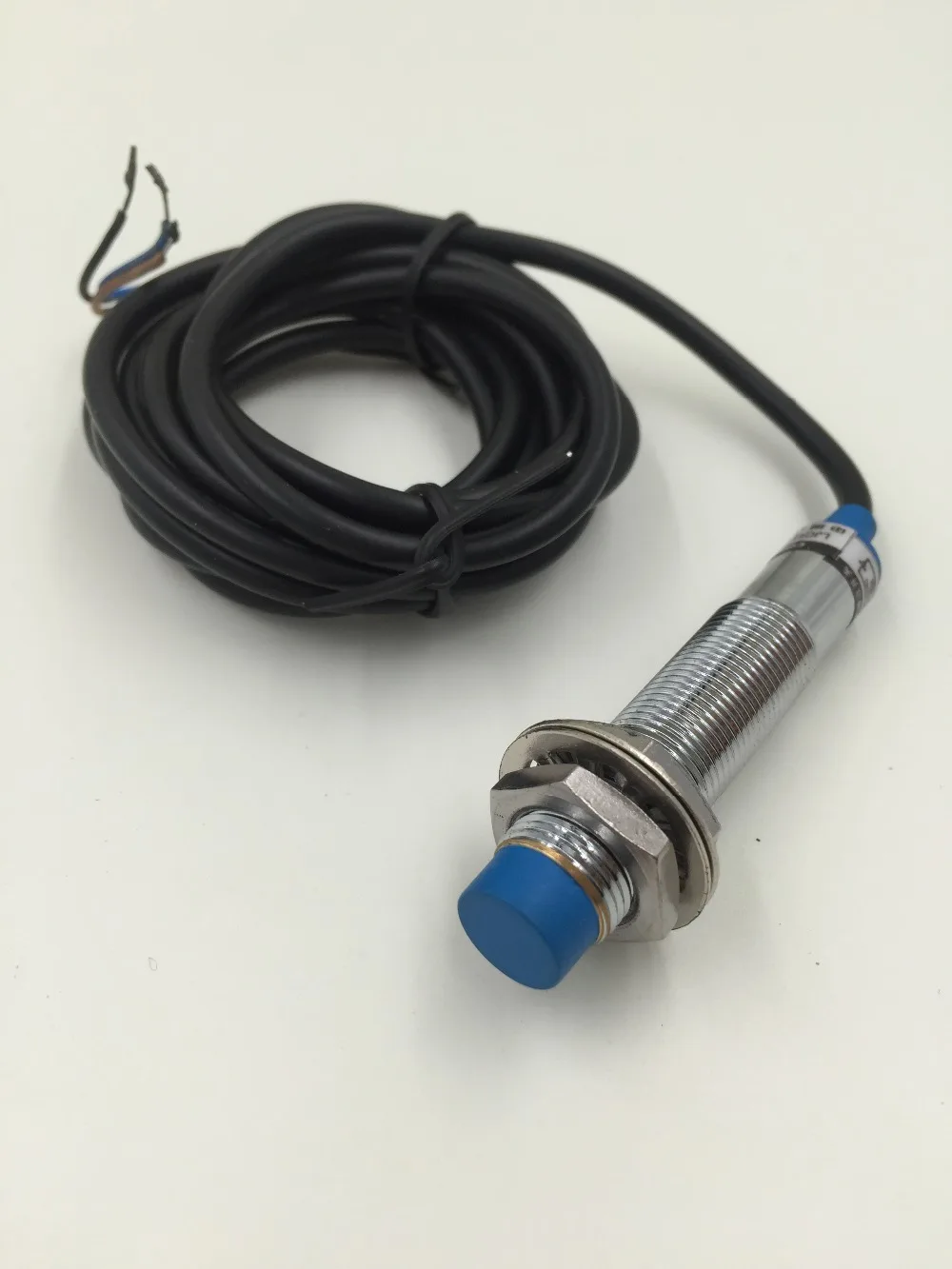 

PNP NO 3-wire Capacitance Proximity Sensor Switch Detector 1-5mm DC 6-36V 300mA