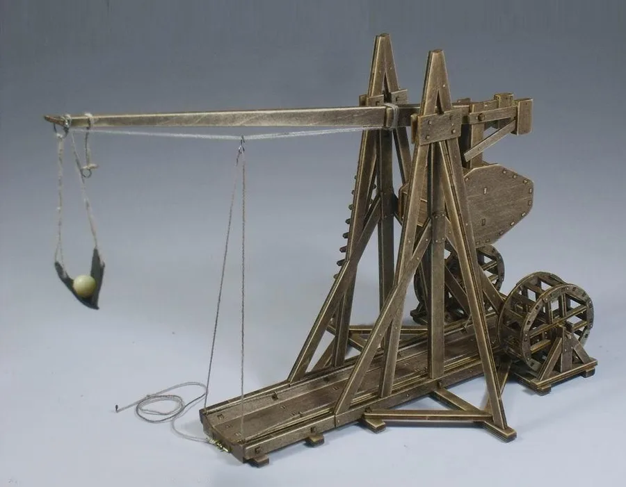 Ancient chariot model Trebuchet and catapult (6)