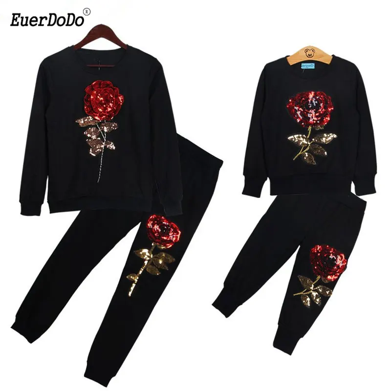 

Family Matching Outfits Embroidery Sequins Girls Clothing Set Mother Daughter Tracksuits Flower Children Sportswear