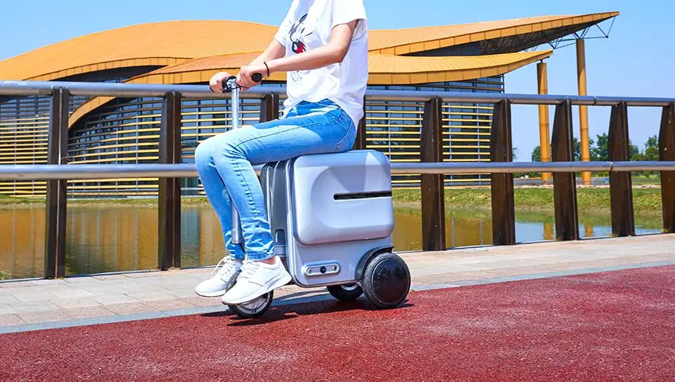 ride on suitcase electric