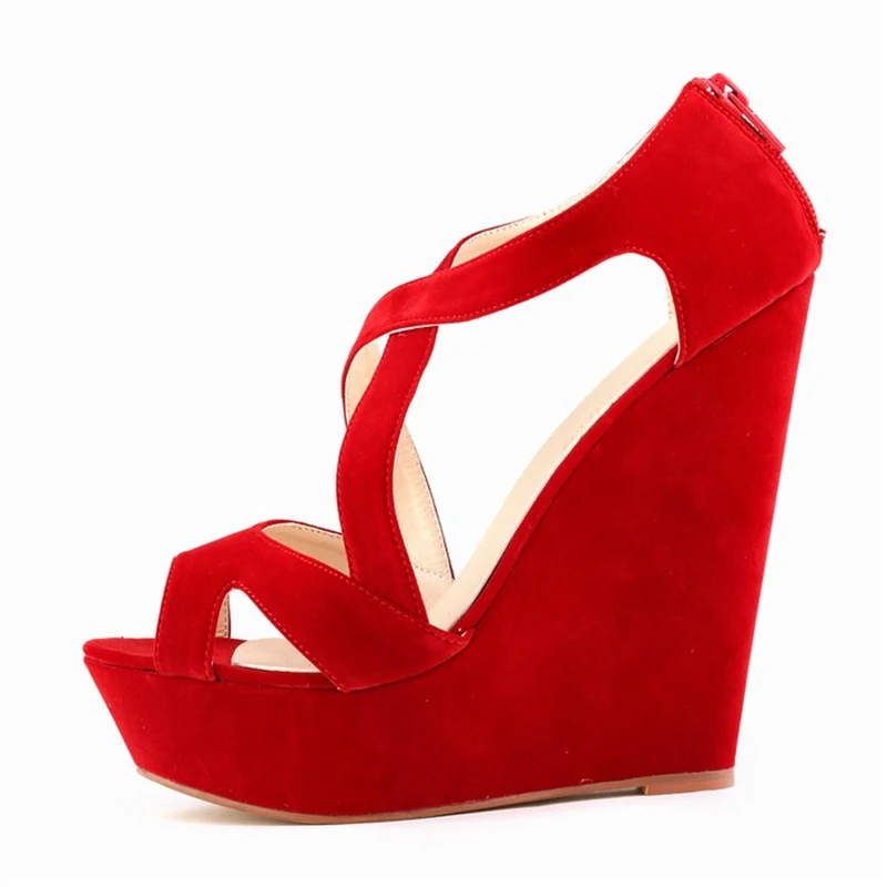 Zapatos de piel cerrados de segunda mano por 15 EUR en Málaga en WALLAPOP