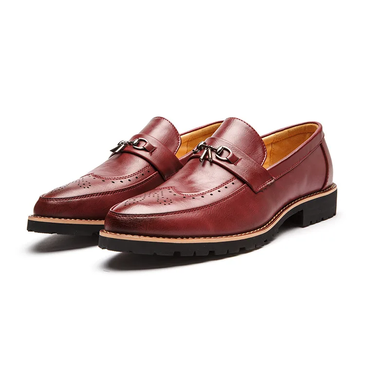 Высокое качество мужской строгий деловой обувь, полуботинки Для мужчин кисточкой Британский Стиль Резные Повседневная кожаная обувь