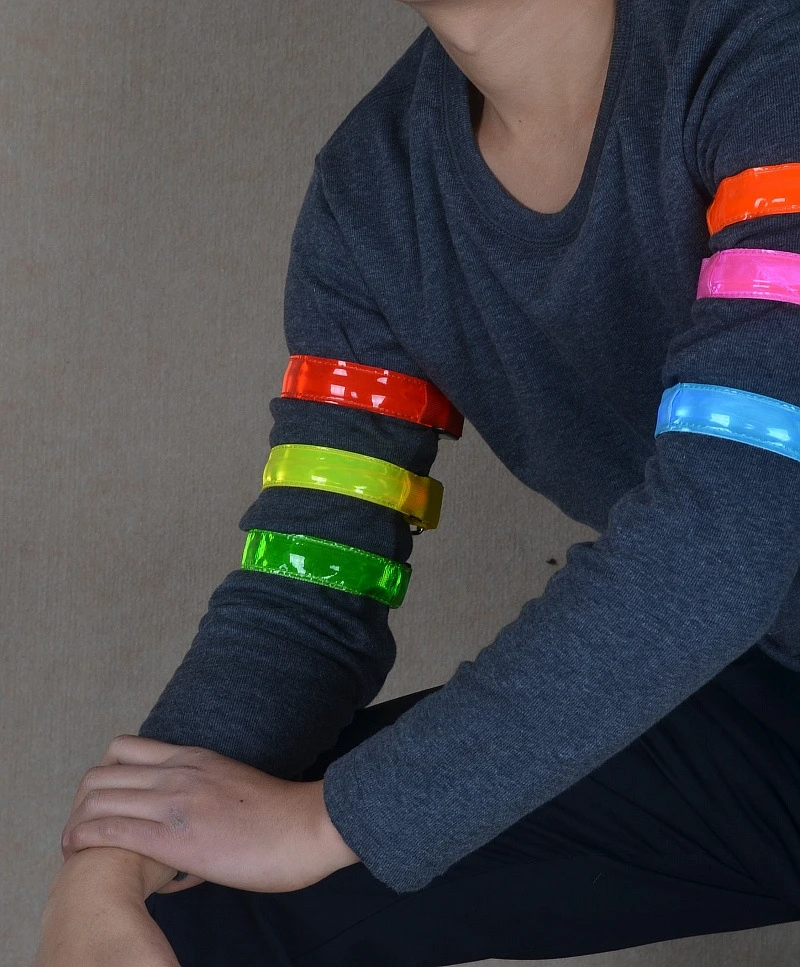 Cheap 2019 Outdoor Sports Night Running Light Safety Jogging Led Arm Leg Warning Wristband Cycling Bike Bicycle Party Luces Bicicleta 0 Cheap 2019 Outdoor Sports Night Running Light Safety Jogging Led Arm Leg Warning Wristband Cycling Bike Bicycle Party Luces Bicicleta 0