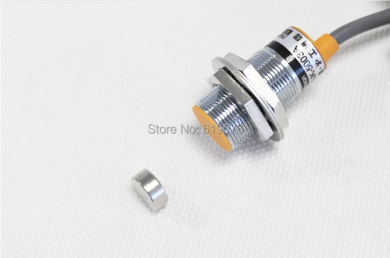 

M18 DC PNP NO+NC 10mm Detection distance hall effect switch sensor NJK-5003AB
