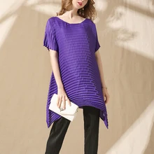 Модная женская футболка с круглым вырезом и короткими рукавами со складками и длинными секциями