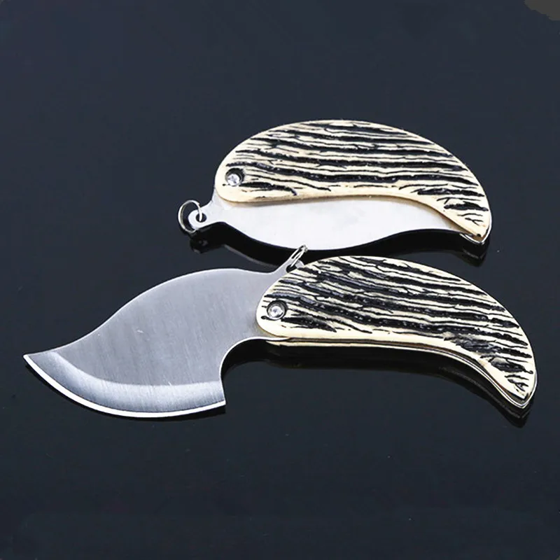 Mini Folding Portable Leaf Shape Knife Keychain Pocket Folding Knife